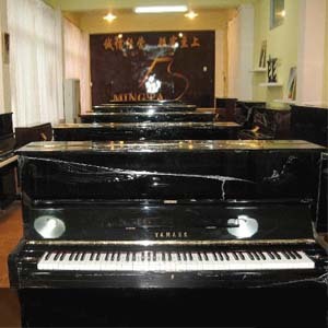 转让广州名雅二手钢琴批发零售出租,二手乐器,名家乐器